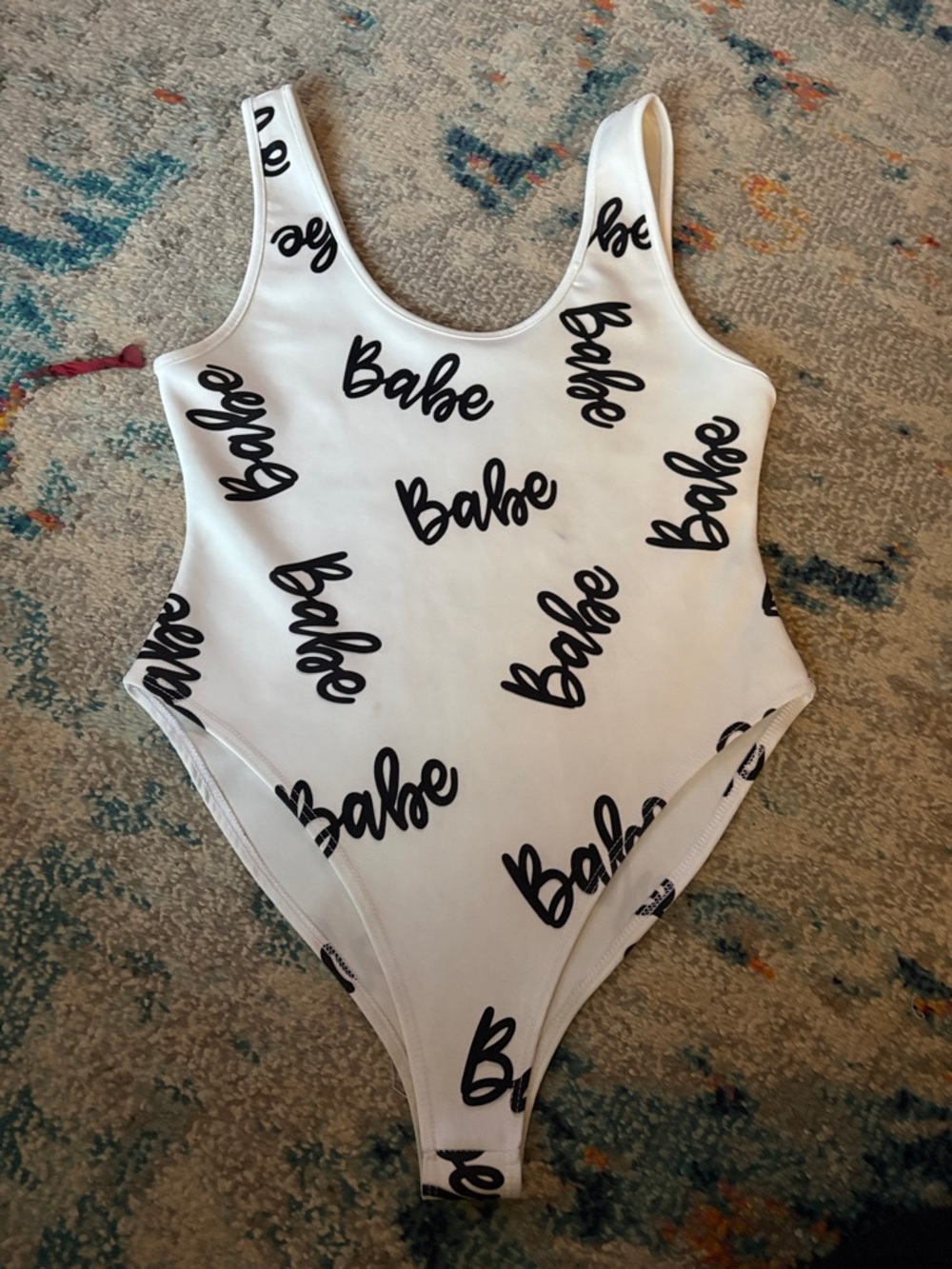 WinWin White 'Babe' Print Scoop Neck Bodysuit